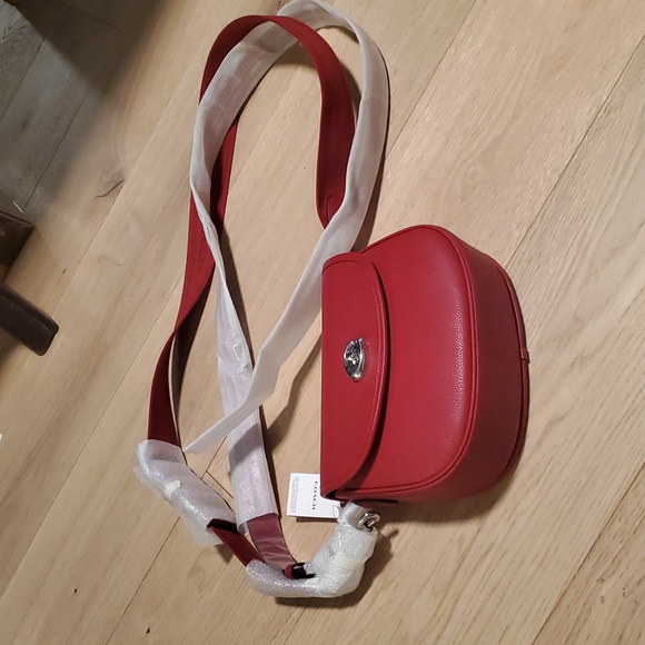 Coach Willow Ruby Leather Saddle Bag - Picture 2 of 14